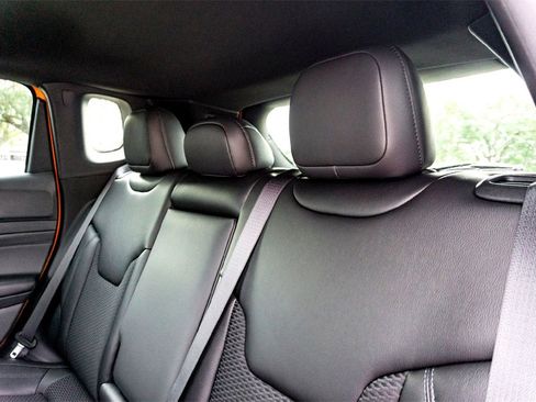 New 2026 Jeep Compass Latitude image 17