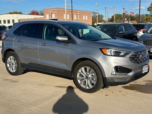 Used 2024 Ford Edge Titanium w/ Class II Trailer Tow Package AWD/4WD image 8