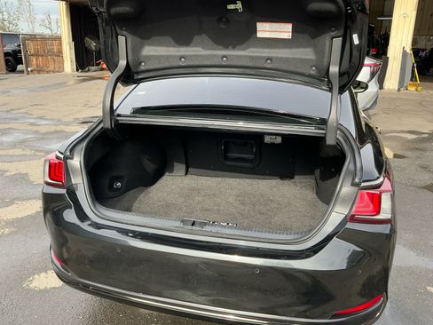 Used 2023 Lexus ES 300h F Sport w/ Accessory Package (Z2) image 27
