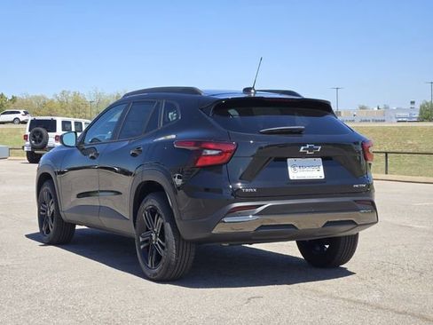 New 2026 Chevrolet Trax ACTIV image 3
