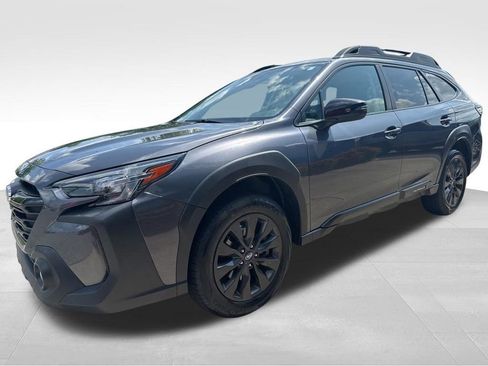 Used 2025 Subaru Outback Onyx Edition AWD/4WD image 3