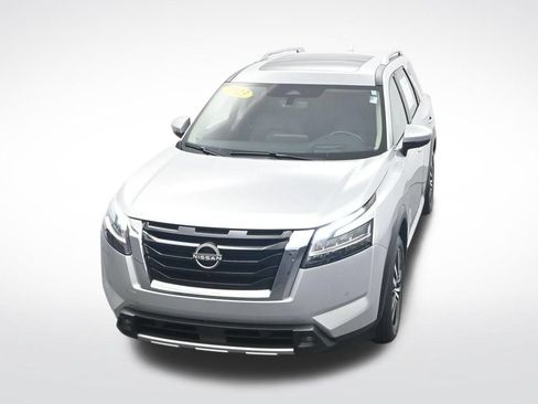 Used 2023 Nissan Pathfinder Platinum AWD/4WD image 32