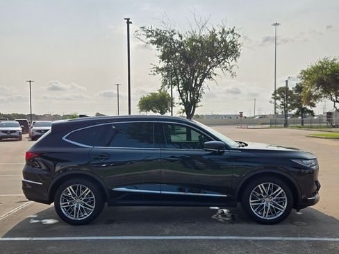 Used 2023 Acura MDX SH-AWD w/ Advance Package image 4