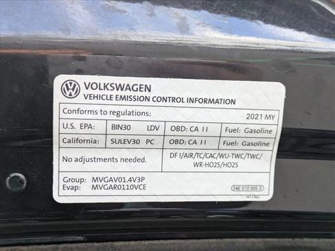 Used 2021 Volkswagen Jetta SE w/ SE Cold Weather Package FWD image 24