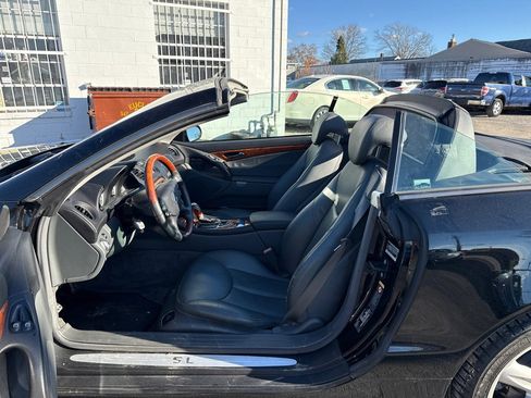 Used 2004 Mercedes-Benz SL 500 image 9