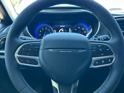 New 2027 Chrysler Pacifica Select FWD image 24