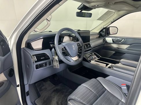 Used 2023 Lincoln Navigator Black Label AWD/4WD image 17