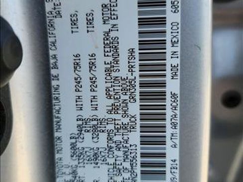 Used 2023 Toyota Tacoma SR AWD/4WD image 23