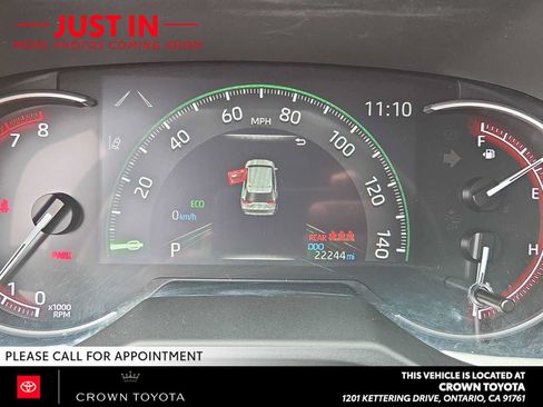 Certified 2025 Toyota RAV4 LE FWD image 5