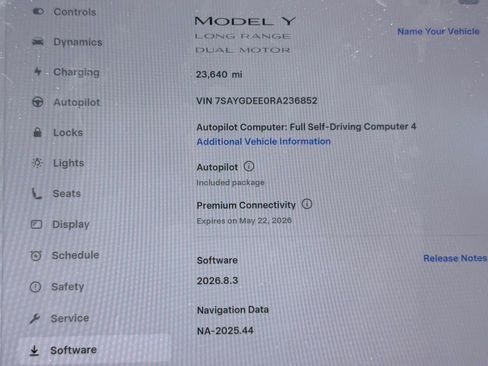 Used 2024 Tesla Model Y Long Range AWD/4WD image 13