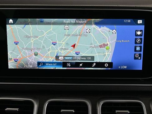 Used 2023 Mercedes-Benz GLS 580 4MATIC image 32