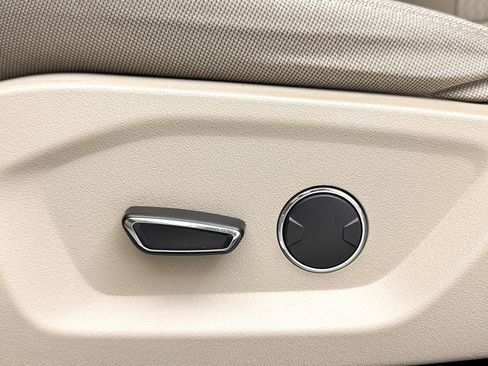 Used 2018 Ford Explorer 4WD image 27