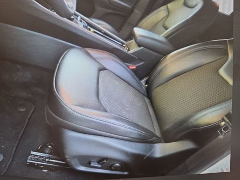 Used 2025 Jeep Compass Latitude w/ Convenience Group image 6