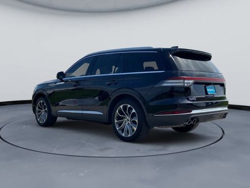 Used 2025 Lincoln Aviator Reserve w/ Illumination Package AWD/4WD image 4