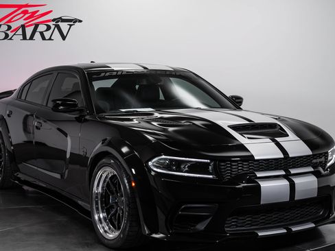 Used 2022 Dodge Charger SRT Hellcat RWD image 7