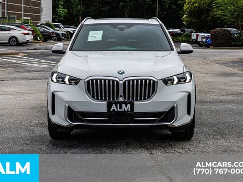 Used 2024 BMW X5 xDrive50e AWD/4WD image 11