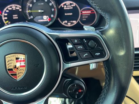 Used 2019 Porsche Cayenne E-Hybrid AWD/4WD image 32
