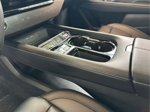 Used 2025 Nissan Murano SL image 17