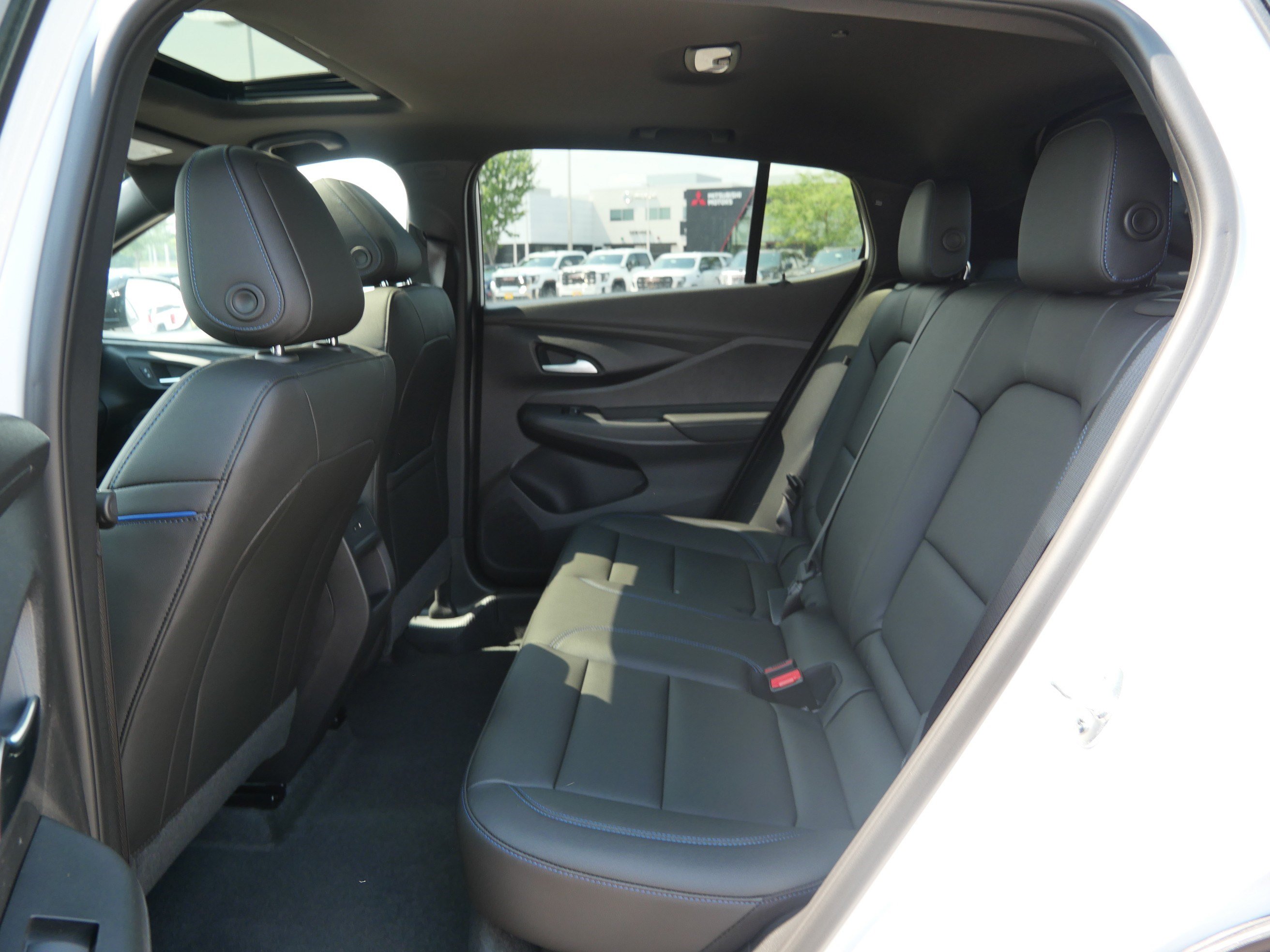 New 2026 Buick Envista Sport Touring w/ Convenience I Package FWD image 5