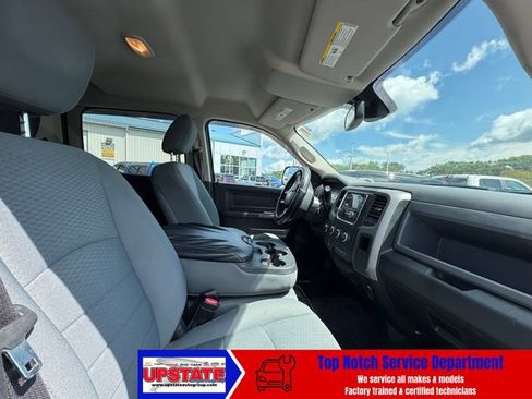 Used 2017 RAM 3500 Tradesman w/ Chrome Appearance Group AWD/4WD image 11