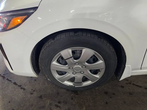 Used 2024 Nissan Sentra S FWD image 3