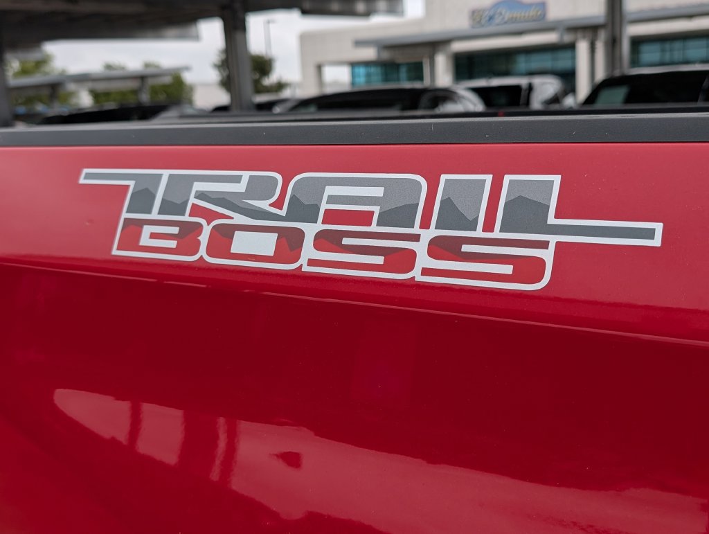 Certified 2024 Chevrolet Silverado 1500 LT Trail Boss AWD/4WD image 37