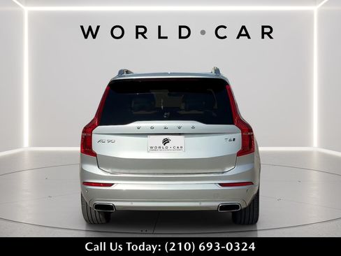 Used 2017 Volvo XC90 T6 Momentum w/ Vision Package AWD/4WD image 4