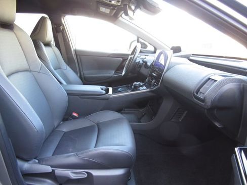 Used 2023 Subaru Solterra AWD image 20