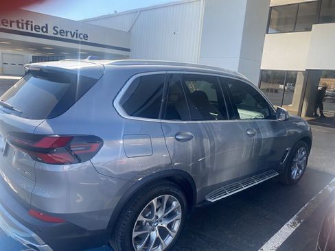 Used 2024 BMW X5 xDrive40i AWD/4WD image 7