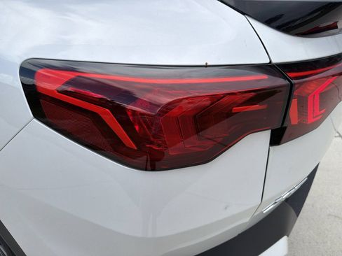 Certified 2025 BMW X2 xDrive28i AWD/4WD image 11