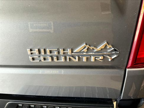 Used 2020 Chevrolet Silverado 1500 High Country w/ Technology Package image 29