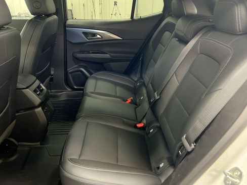 Used 2024 Chevrolet Equinox EV LT FWD image 23