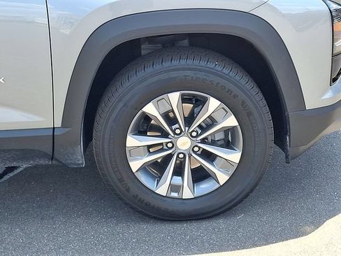 Used 2026 Chevrolet Equinox LT FWD image 26