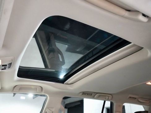 Used 2014 Lexus GX 460 w/ Premium Package image 6