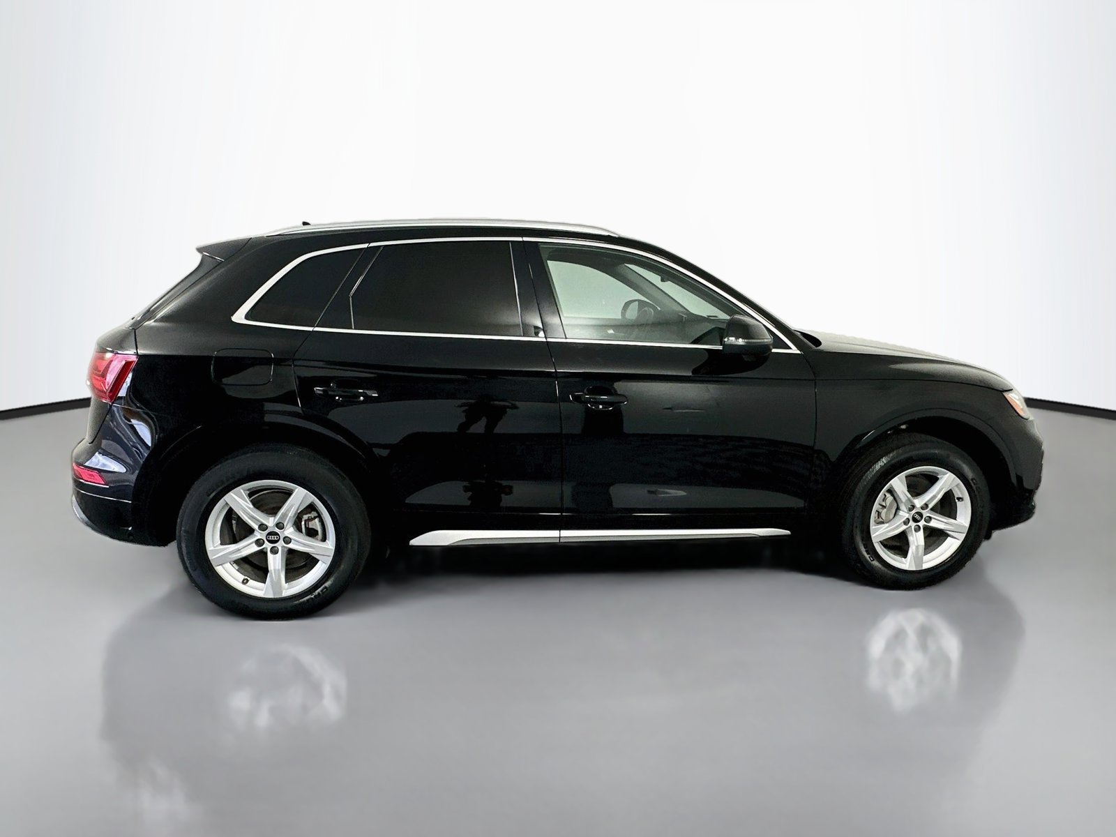 Used 2021 Audi Q5 2.0T Premium AWD/4WD image 8