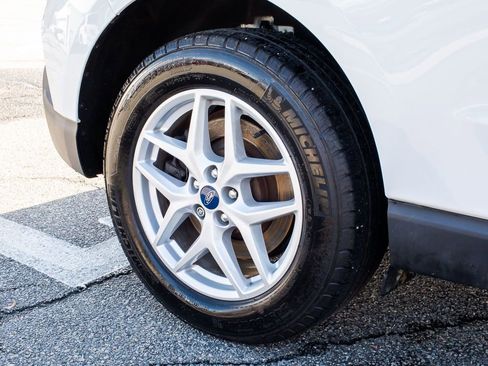 Used 2022 Ford Edge SEL image 7