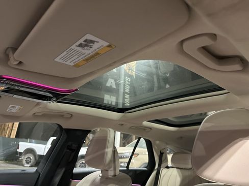 Used 2025 Mercedes-Benz E 450 4MATIC All-Terrain Wagon image 10