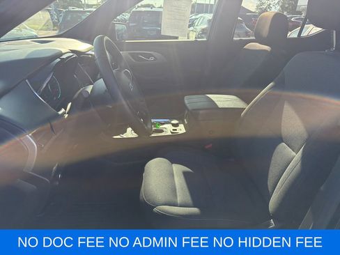 Used 2023 Chevrolet Traverse LT w/ Midnight/Sport Edition AWD/4WD image 11
