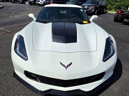 Used 2018 Chevrolet Corvette Grand Sport RWD image 11