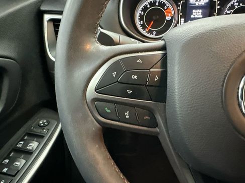 Used 2020 Jeep Cherokee Latitude Plus image 25