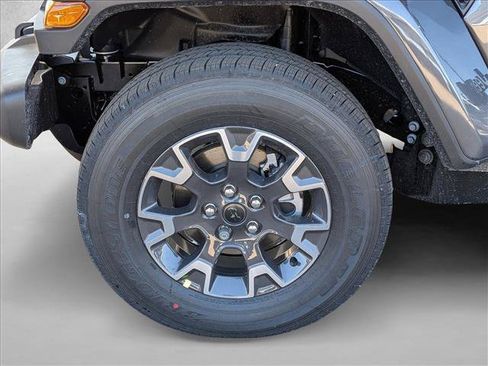 New 2026 Jeep Gladiator Sport AWD/4WD image 10