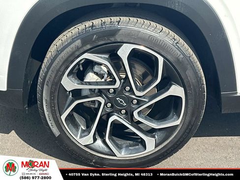 Certified 2024 Chevrolet Trax RS w/ Driver Confidence Package FWD image 8