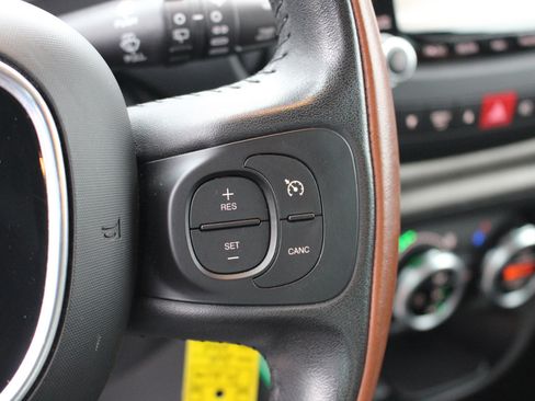 Used 2014 FIAT 500L Trekking w/ Popular Equipment Group image 21