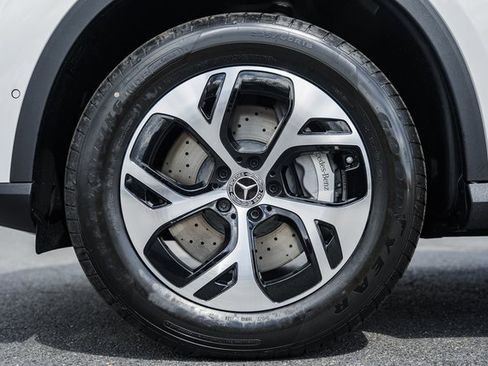 New 2026 Mercedes-Benz GLC 350e 4MATIC image 19