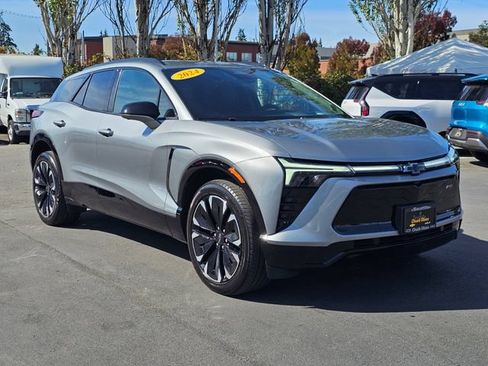 Used 2024 Chevrolet Blazer EV RS AWD/4WD image 9