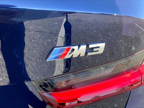 Used 2022 BMW M3 image 32