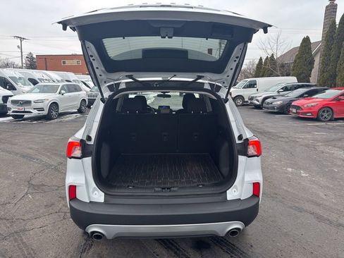 Certified 2022 Ford Escape SE image 34