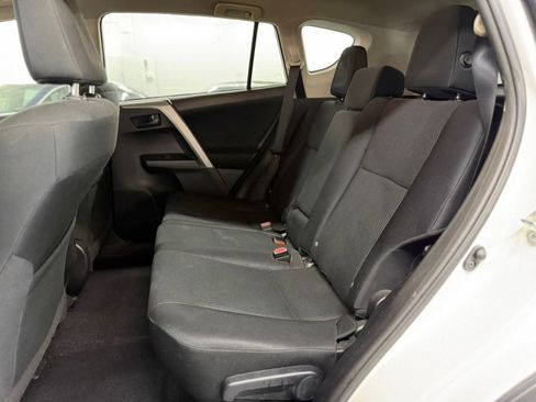 Used 2016 Toyota RAV4 LE AWD/4WD image 28