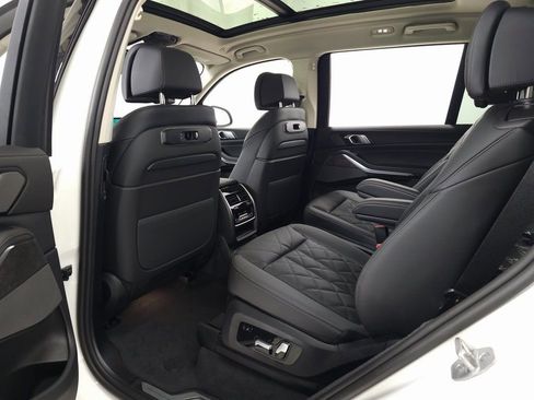 Used 2026 BMW X7 xDrive40i AWD/4WD image 33
