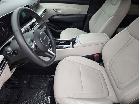 Used 2025 Hyundai Tucson SEL FWD image 11